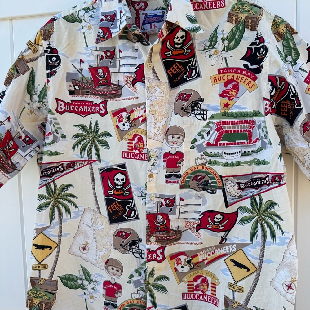 Tampa Bay Buccaneers Reyn Spooner NFL Hawaiian Shirt Vintage Large Button Down - Picture 4 of 6